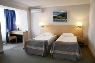 Гостиница Атлантика Севастополь Двухместный номер с 2 отдельными кроватями-2